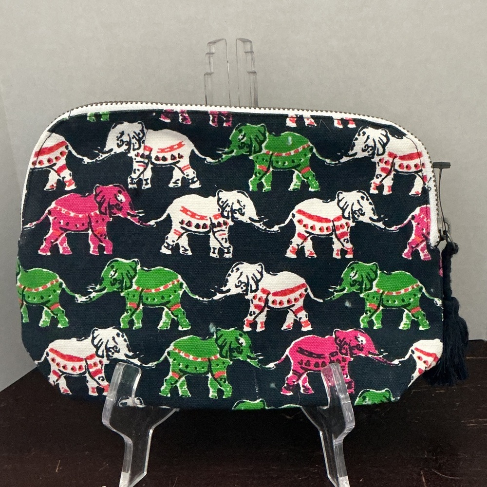 Crown & ivy Elephant Pattern Zipper Pouch